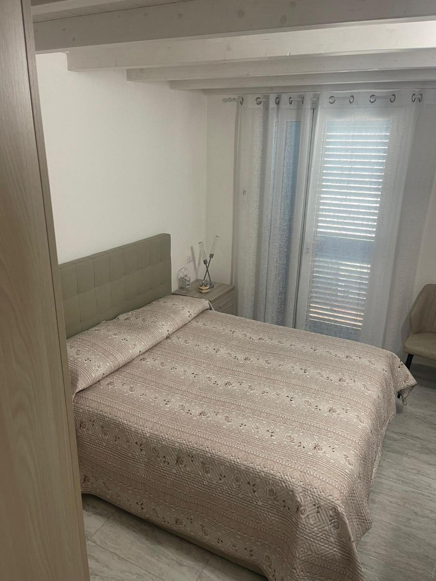La Perla Del Mare 2 Bed & Breakfast La Caletta Bagian luar foto